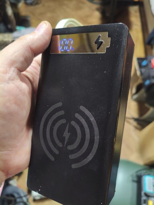Павербанк 44000 mAh. 5 портов, скоростная зарядка.