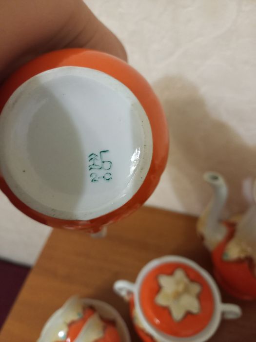 Сервиз кофейный "Красный бутон" Барановка