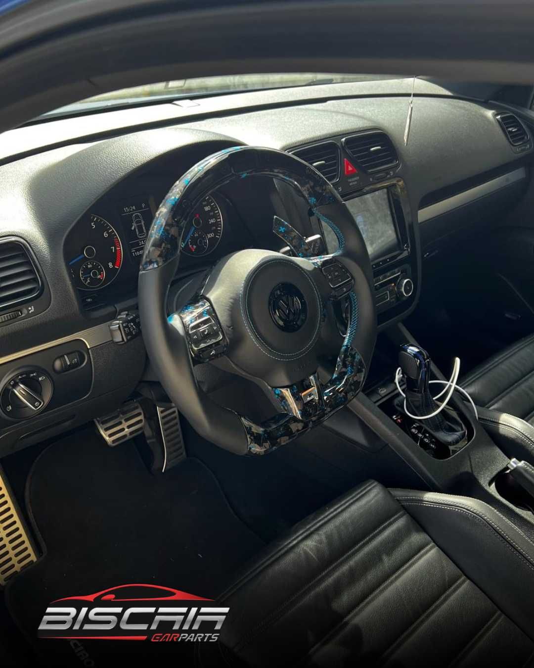 Volante VW Forged Carbon + LED Display MK5/R Line Personalizável