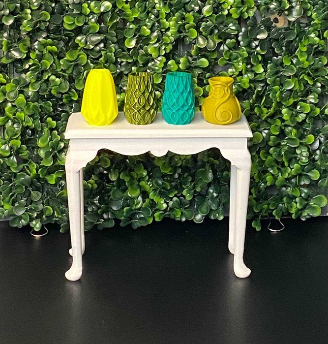 Мініатюрний консольний столик, формат 1:6