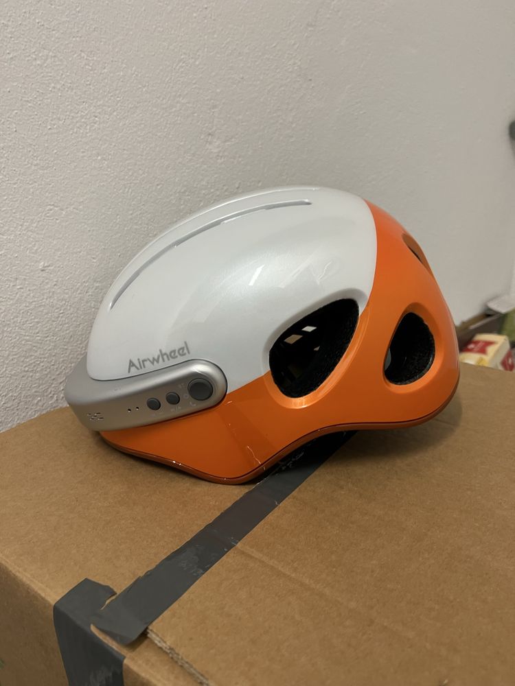 Capacete inteligente Airwheel - Com bluetooth e intercomunicador