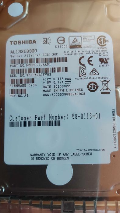 3 Toshiba Hard Drives AL13SEB300 6GB SCSI64552469446657121