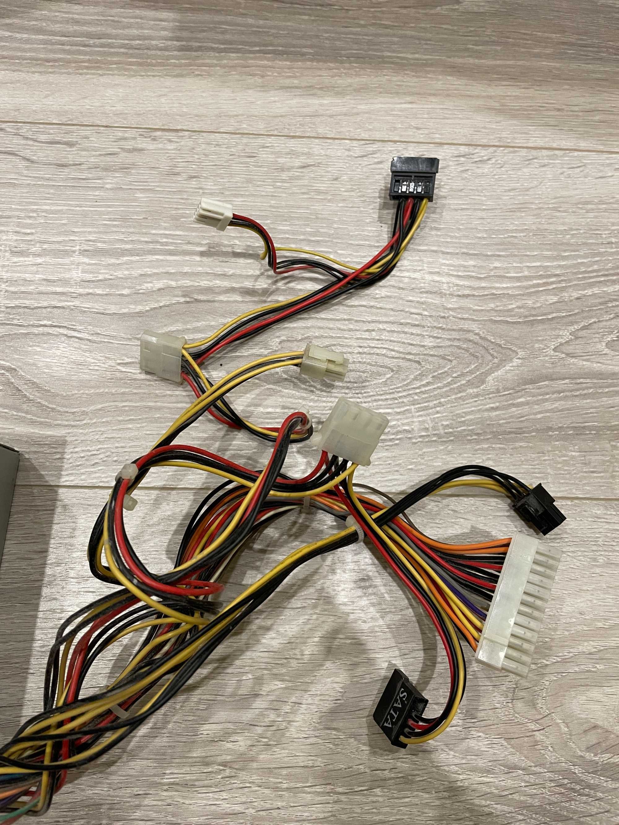 Блок живлення Real Power 450W Блок Питания