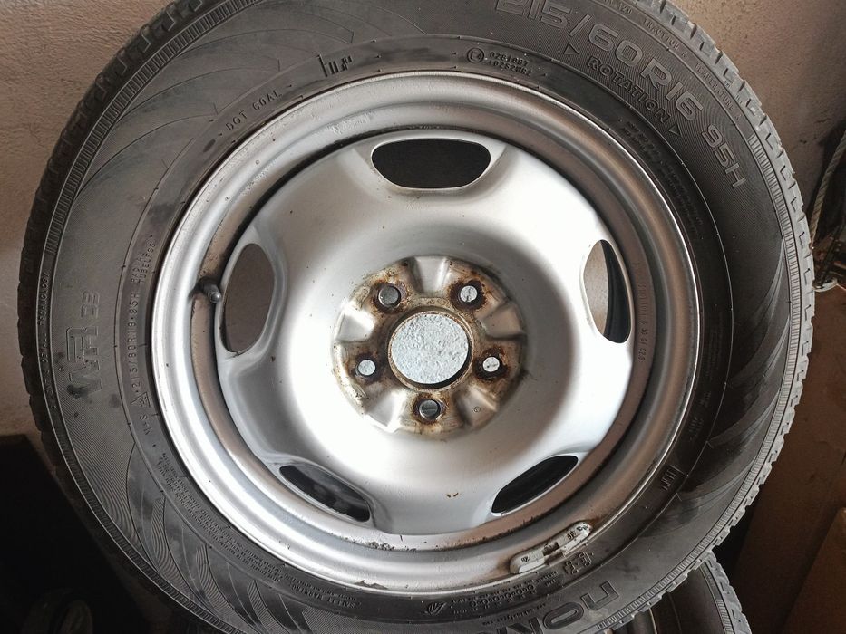 Felga stalowa z oponą