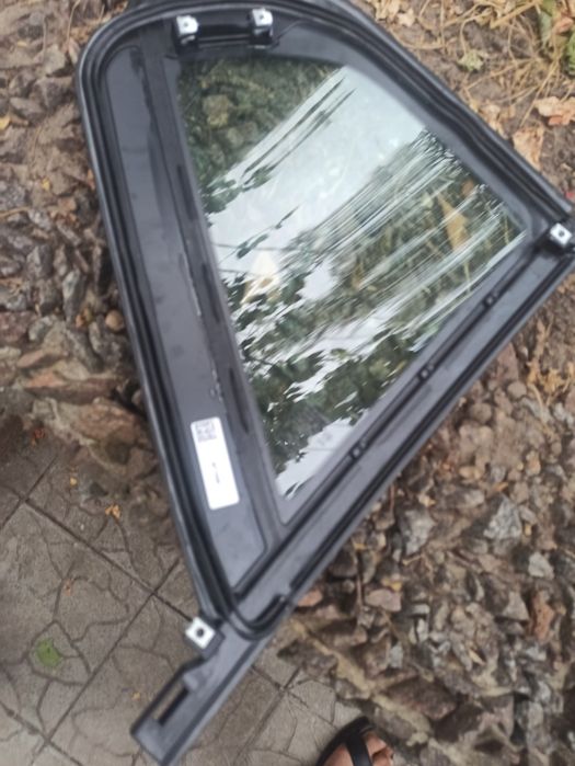 Продам запчасти на двери volvo цx40