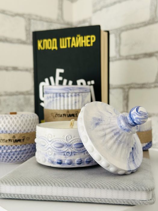 Свічка ручної роботи в гіпсовому кашпо | Соєва ароматна свічка