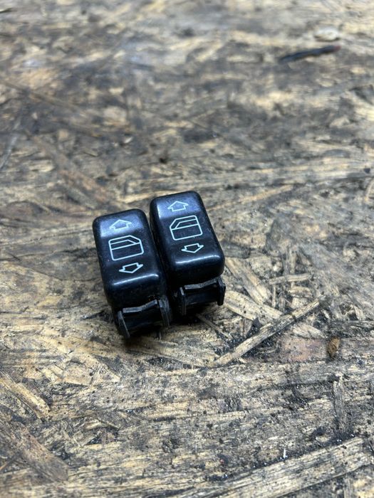 Кнопки склопідйомника Мерседес 124