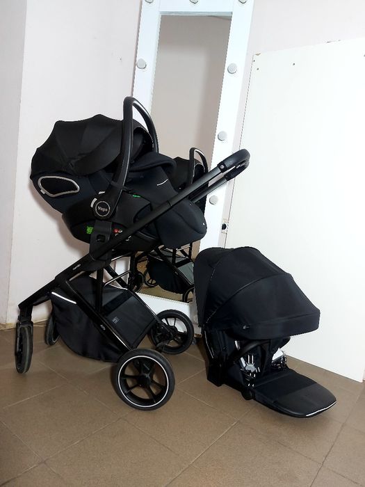 Прогулянкова коляска Carrello Alfa +автокрісло люлька CARRELLO VEGA