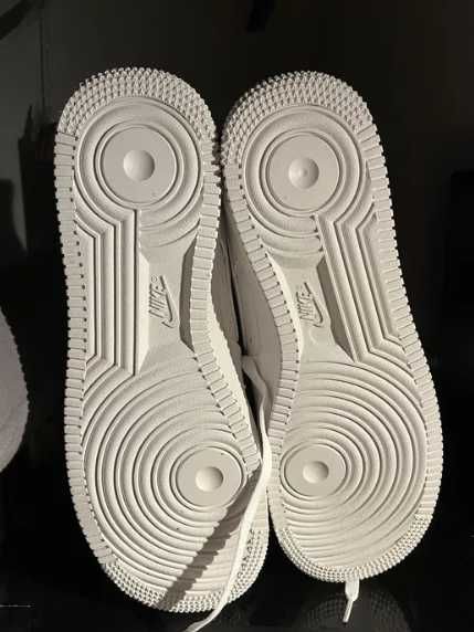 Buty meskie Mokasyny Nike_Air_Force _1_Low_Supreme_White R.46