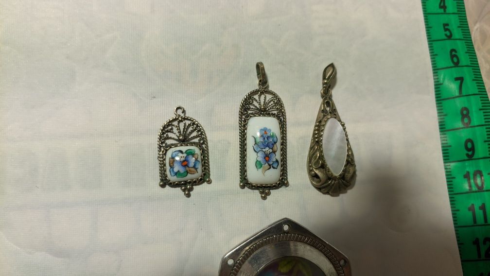 Продам винтажную бижютерию,пр-ва Ссср,мельхиор.Размеры-см.фото.