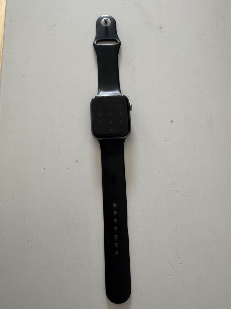 Zegare Apple Watch 4