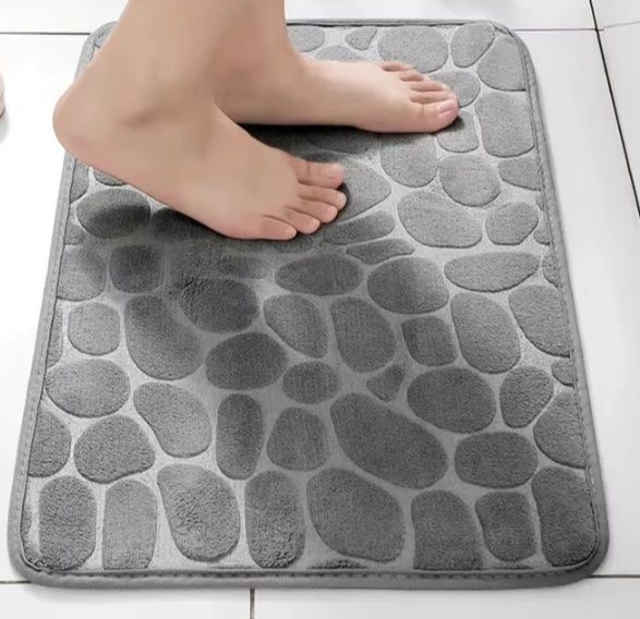 Piękny dywanik łazienkowy.