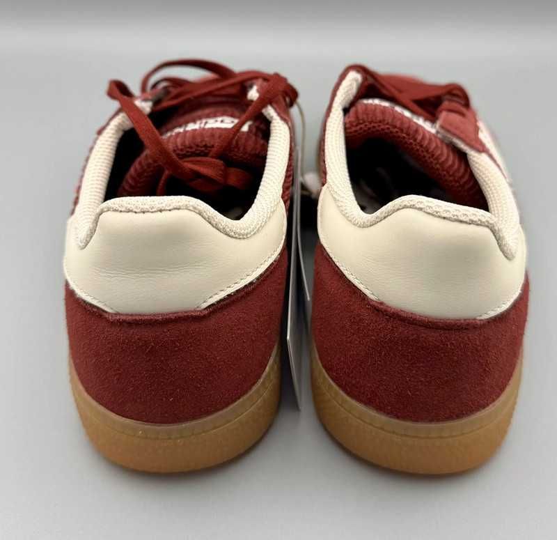 Shadow Red\Piłka ręczna\adidas\nowy UnisexTrampki.39
