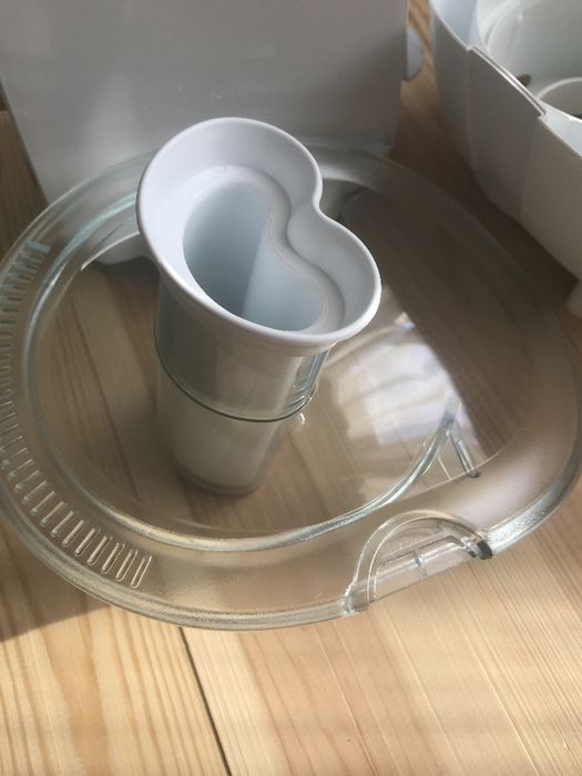 Соковижималка відцентрова центробіжна Philips HR1821