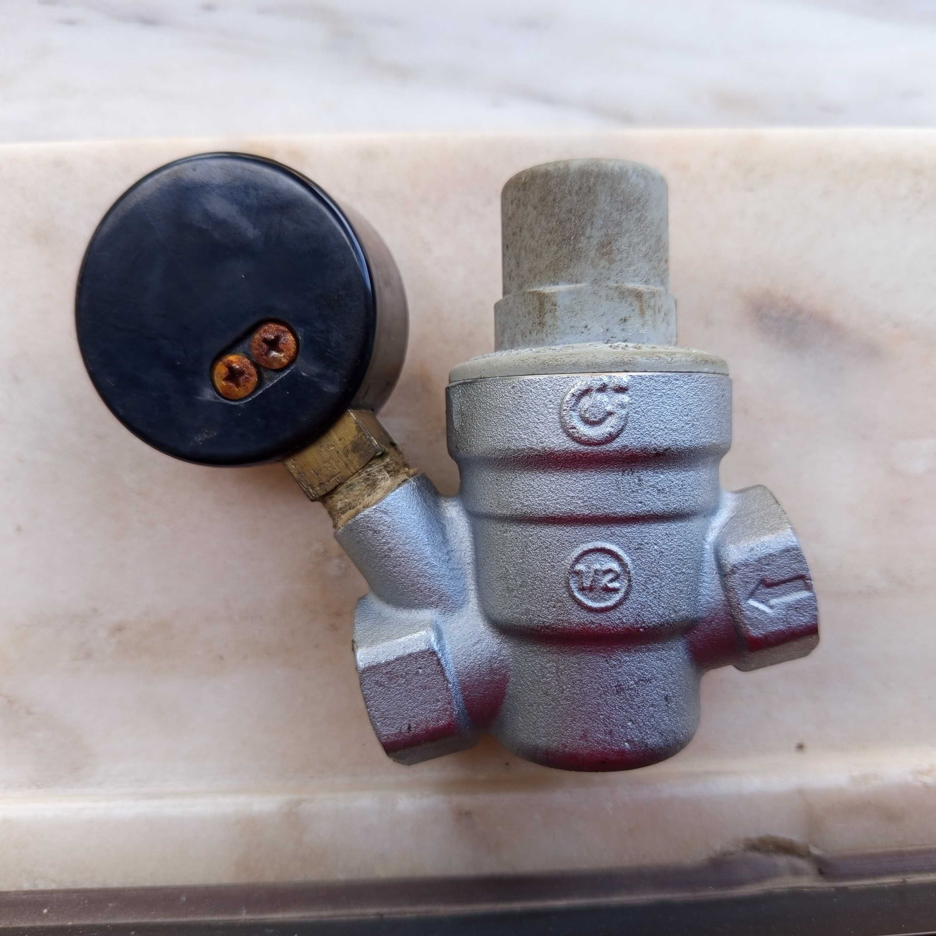 CALEFFI Válvula redutora pressão c/ manómetro + vál. segurança + aces.