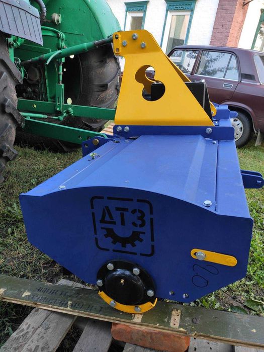 Фреза на трактор навісна