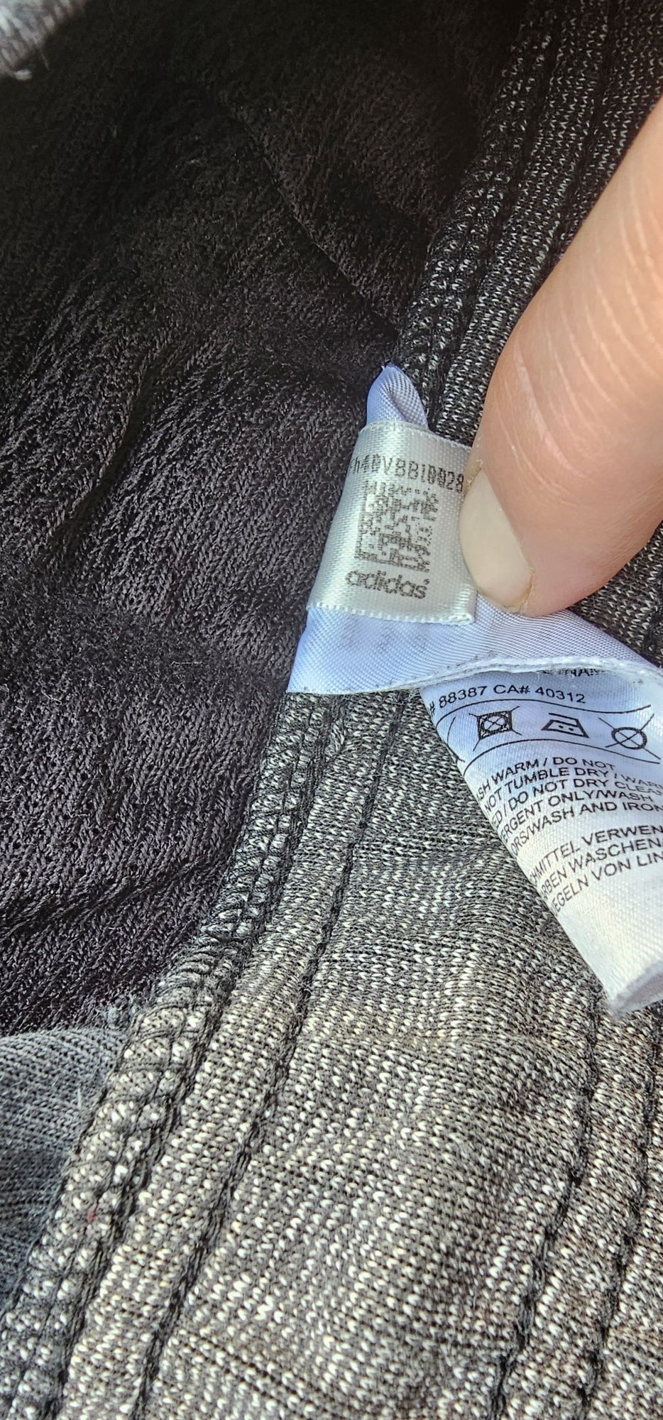Adidas krótkie męskie spodenki rozmiar L wymiary na zdjęciach