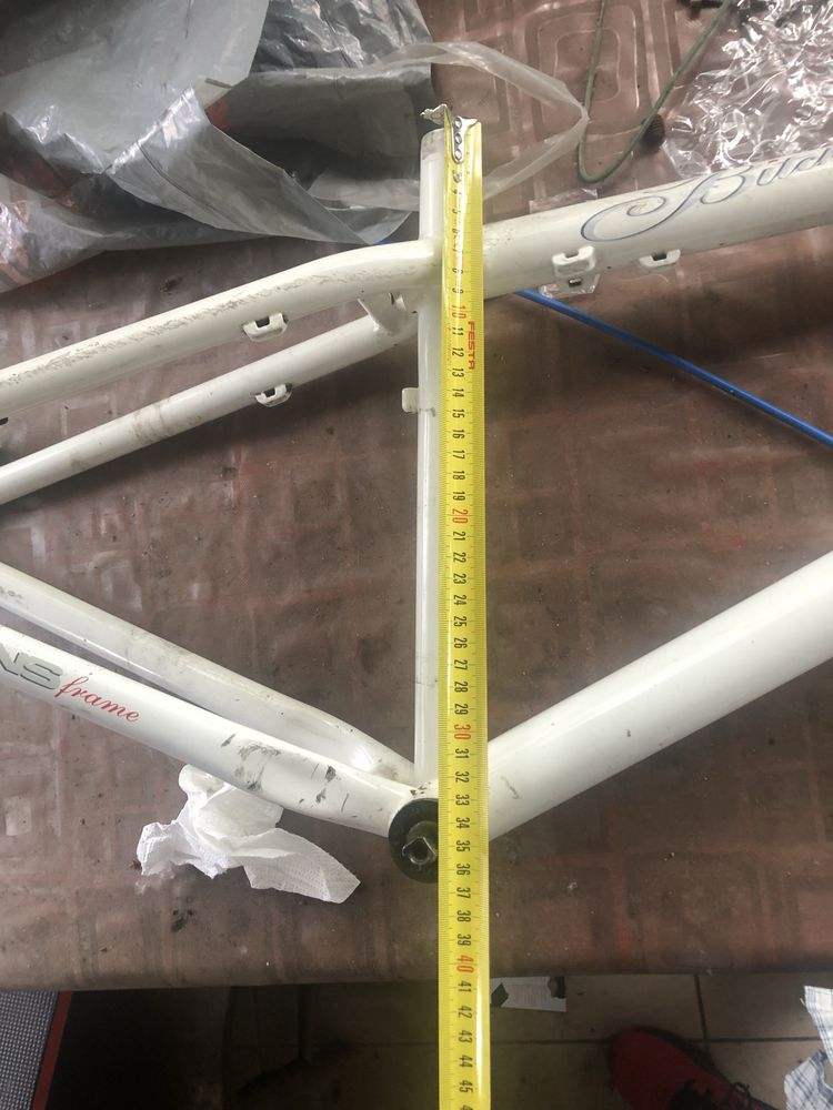 Rama NS bikes Bitch - Klasyka Dirtu i Streetu