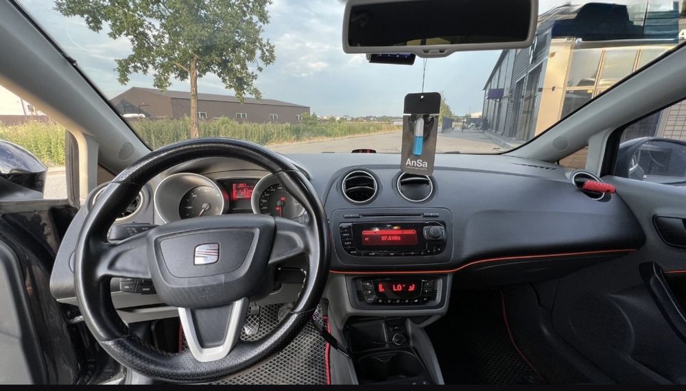 Seat ibiza 2011р 1.2TDI