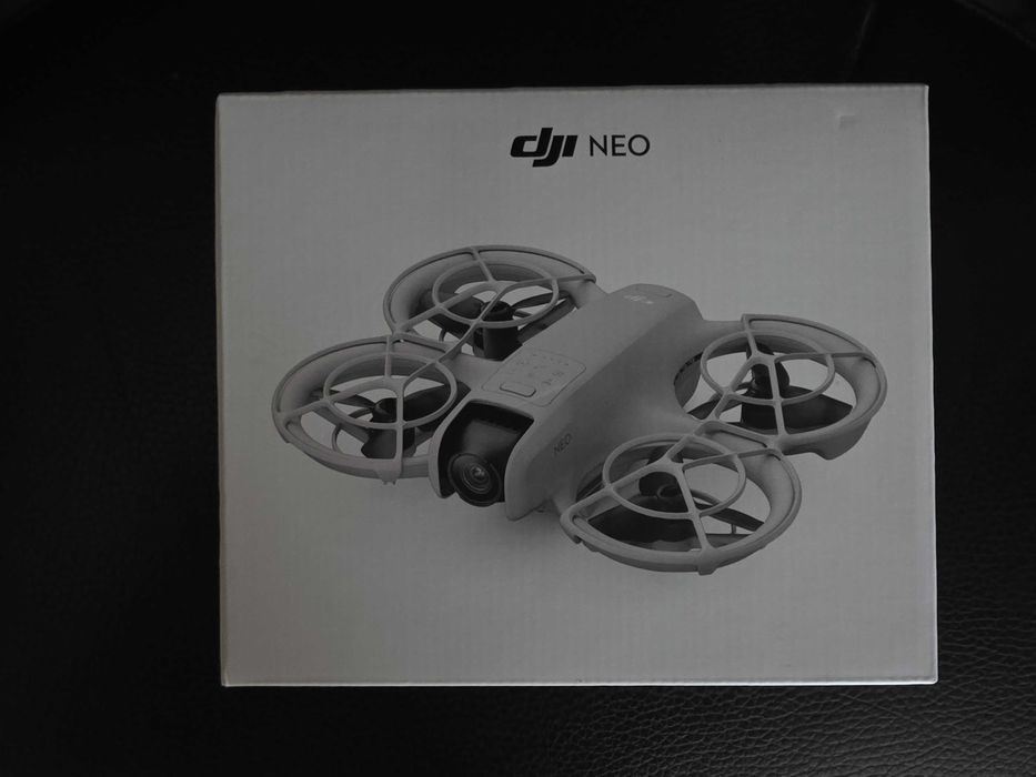 Dron DJI Neo +  Kontroler DJI RC-N3