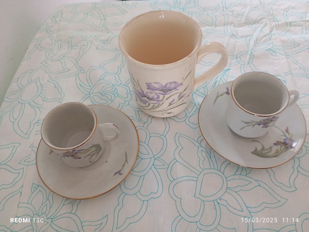 Conjunto de duas chávenas de café e caneca Biltons made on England