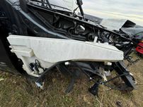 Бачок Омивача в зборі до BMW E70