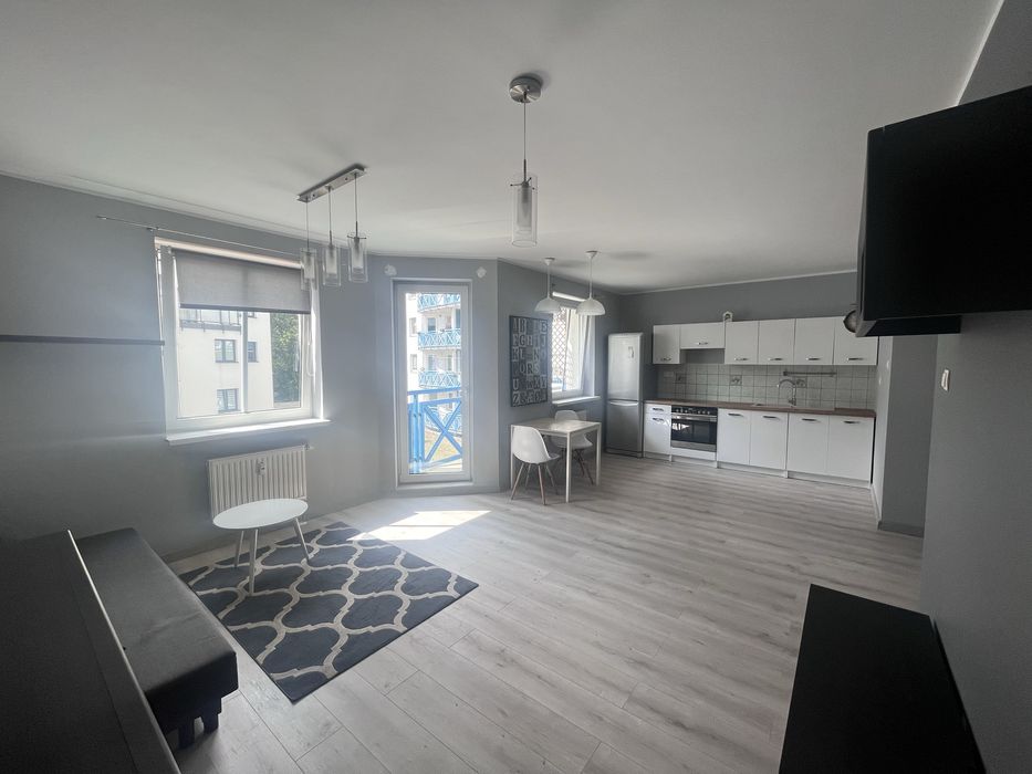 Ok 2700 z oplatami , ul Wróblewskiego 45 m2 , blisko Castorama