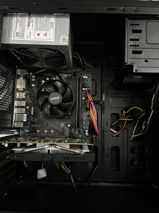 Pc Gamer mediano, com Ryzen 3 2200G e Nvidia Gtx 750 Ti