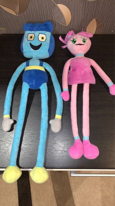 Плюшеві іграшки Тато довгі ноги і Мама довгі ноги.