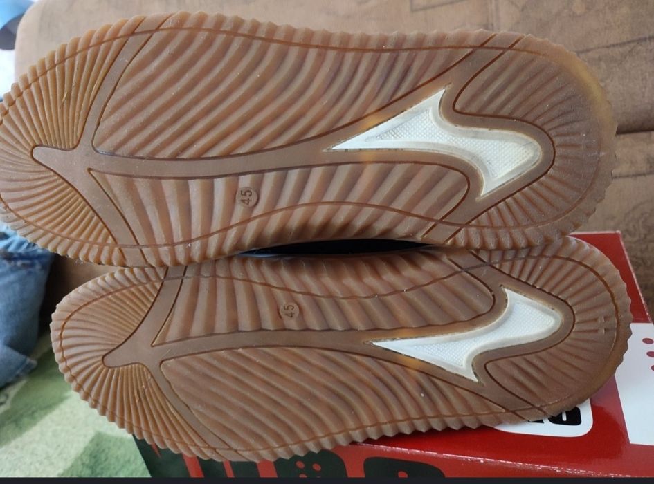 Кросівки чоловічі зимові