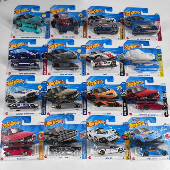 Машинка Premium Hot Wheels Ferrari 499P Circuit Хот вілс преміум Форд