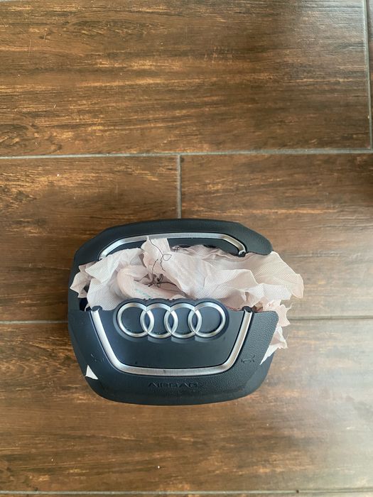 Подушка Безпеки Audi Q5 під відновлення 2023