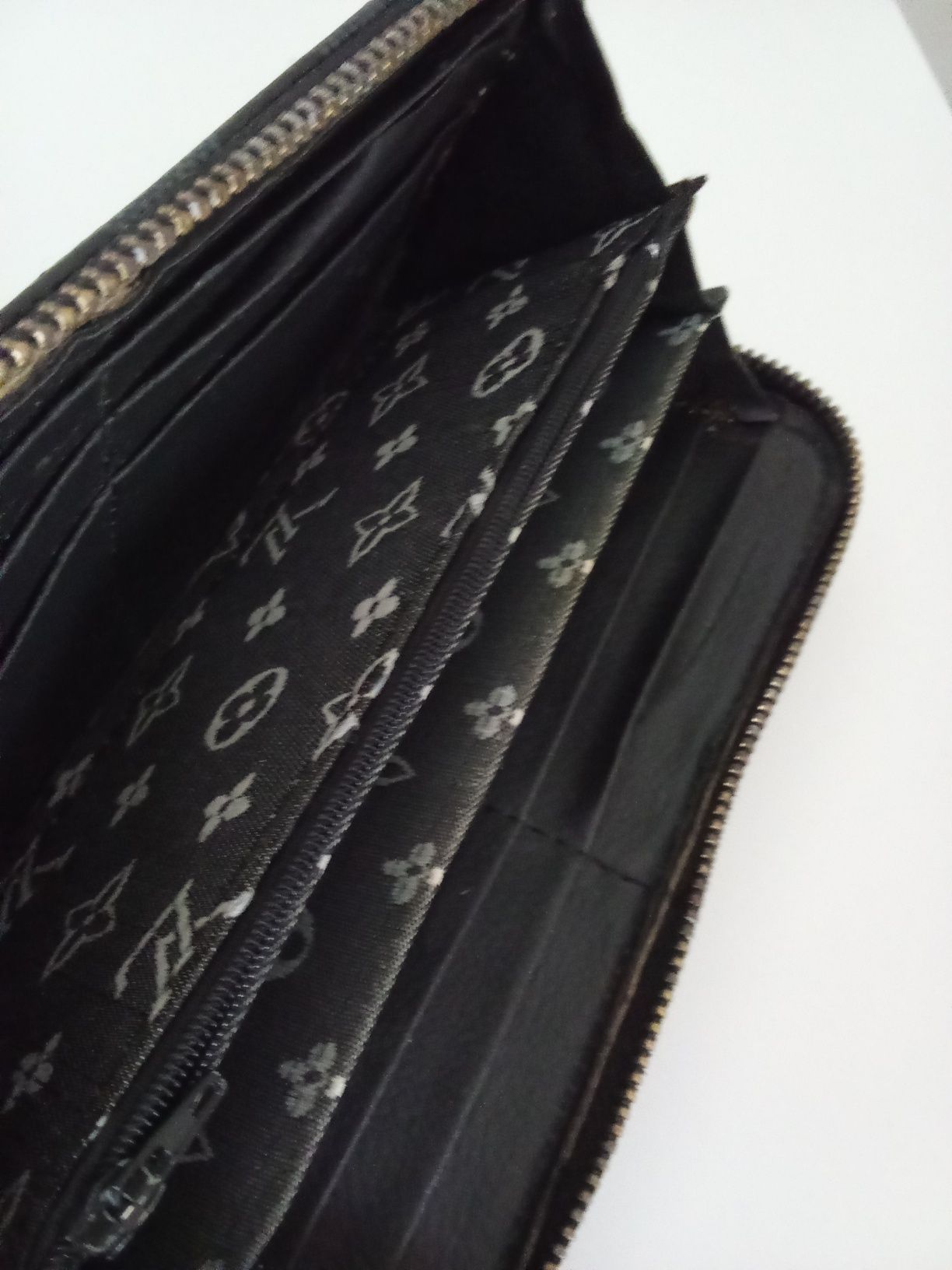 Louis Vuitton duzy portfel damski jednokomorowy