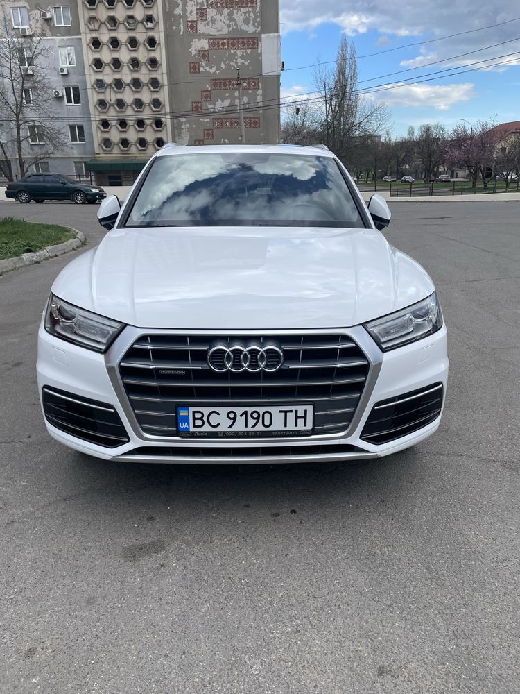 Audi Q5 2018 вся в рідній красці