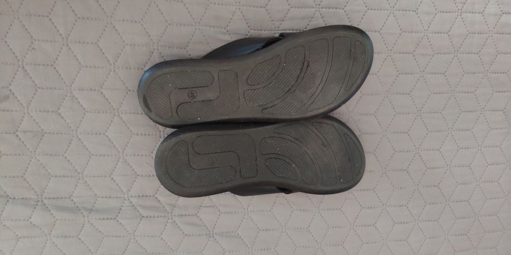 Шлепанцы кожаные