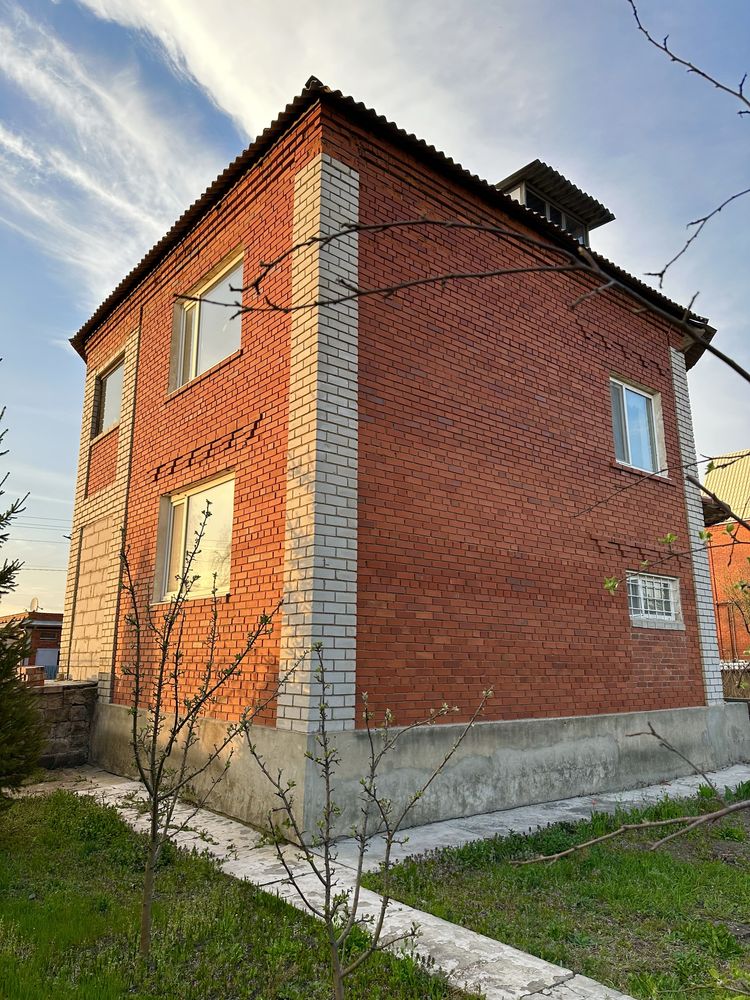 Продам дом! Район 20 школа (РТС)