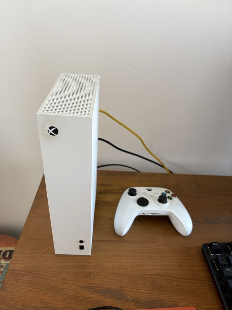 Xbox series S em bom estado