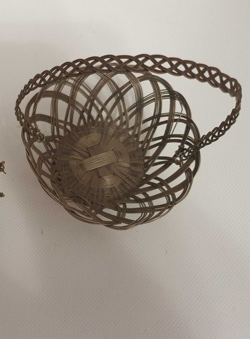 Linda Cesta em arame estanhado - Artesanato - Anos 60