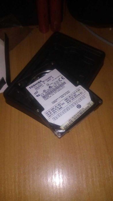 Жесткий диск HDD Toshiba MK1246GSX 120 ГБ 2.5"