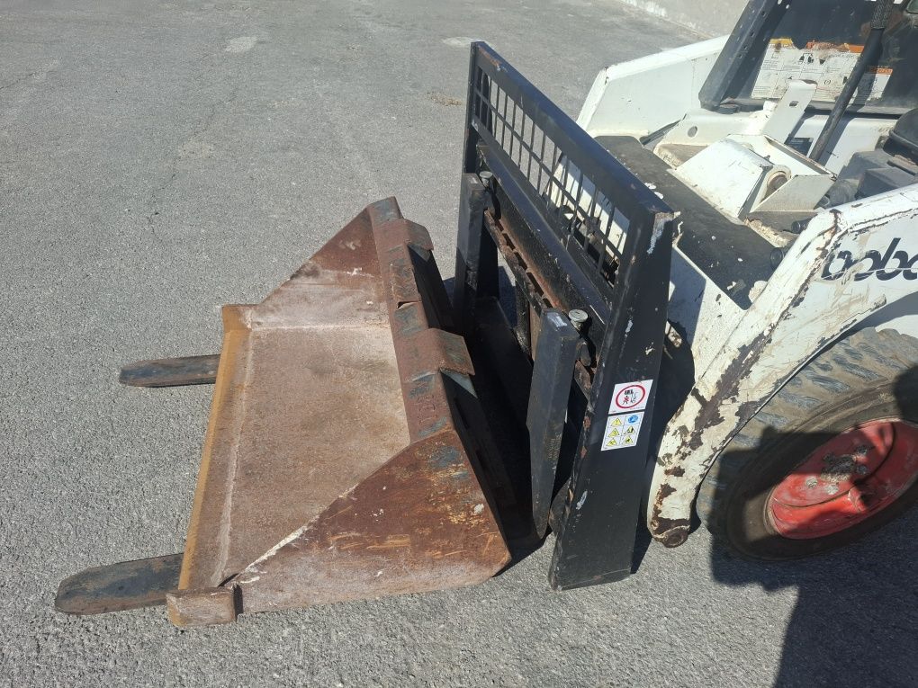 Mini carregadora bobcat 453