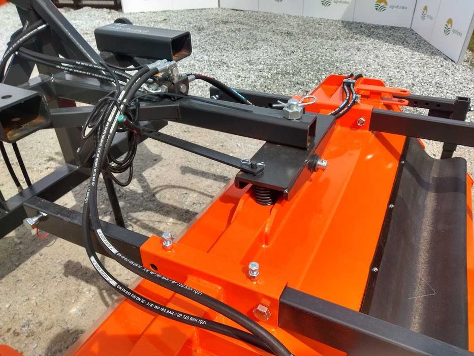 Nowa zamiatarka METAL-TECHNIK szerokość 1,8m-