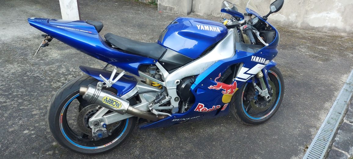 Yamaha r1 1999 negociavel
