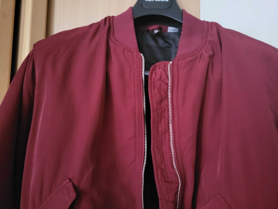 Бомбер від бренду H&M. Новий. Скидка