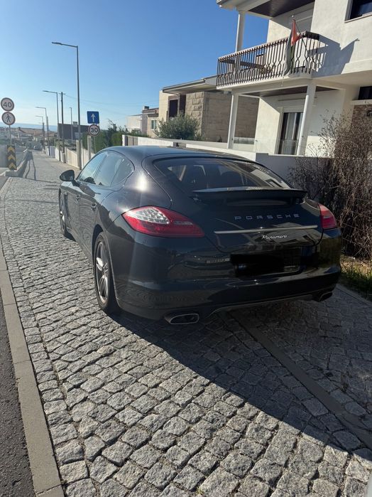 Porche Panamera Platinium Edition