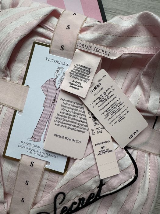 Flanelowa długa piżama w paski logowana Victoria’s Secret