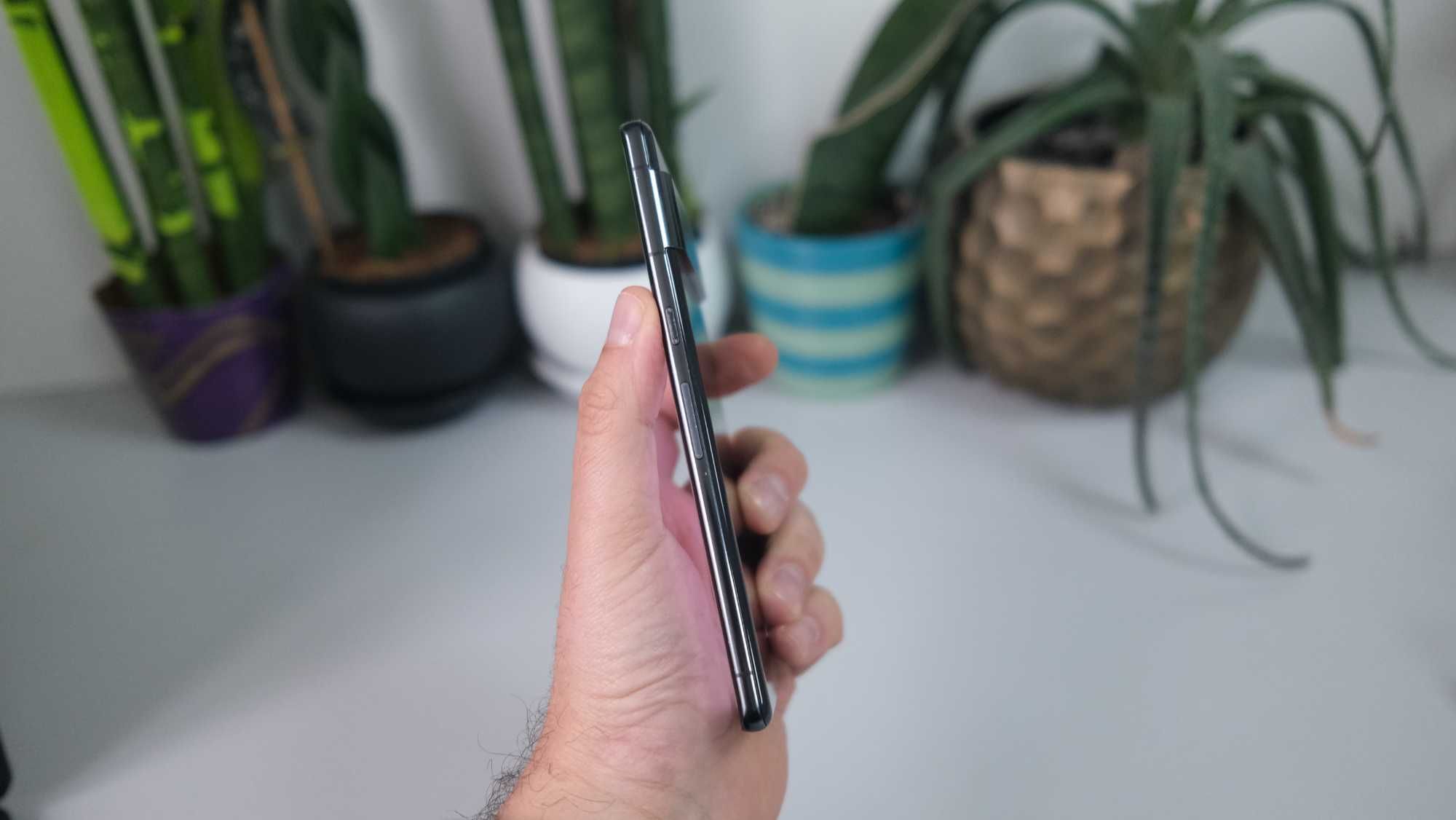 Google Pixel 7 Pro 12/128  GB Neverlock Obsidian Уцінка