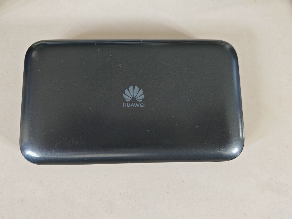 Router mobilny z antenami zewnętrznymi bezprzewodowy wifi na kartę SIM
