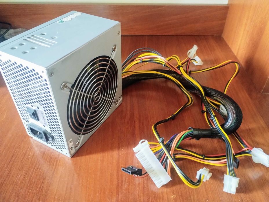 GIGABYTE GA-H81M-S1(сокет 1150) + G3240 3.10GHz + кулер