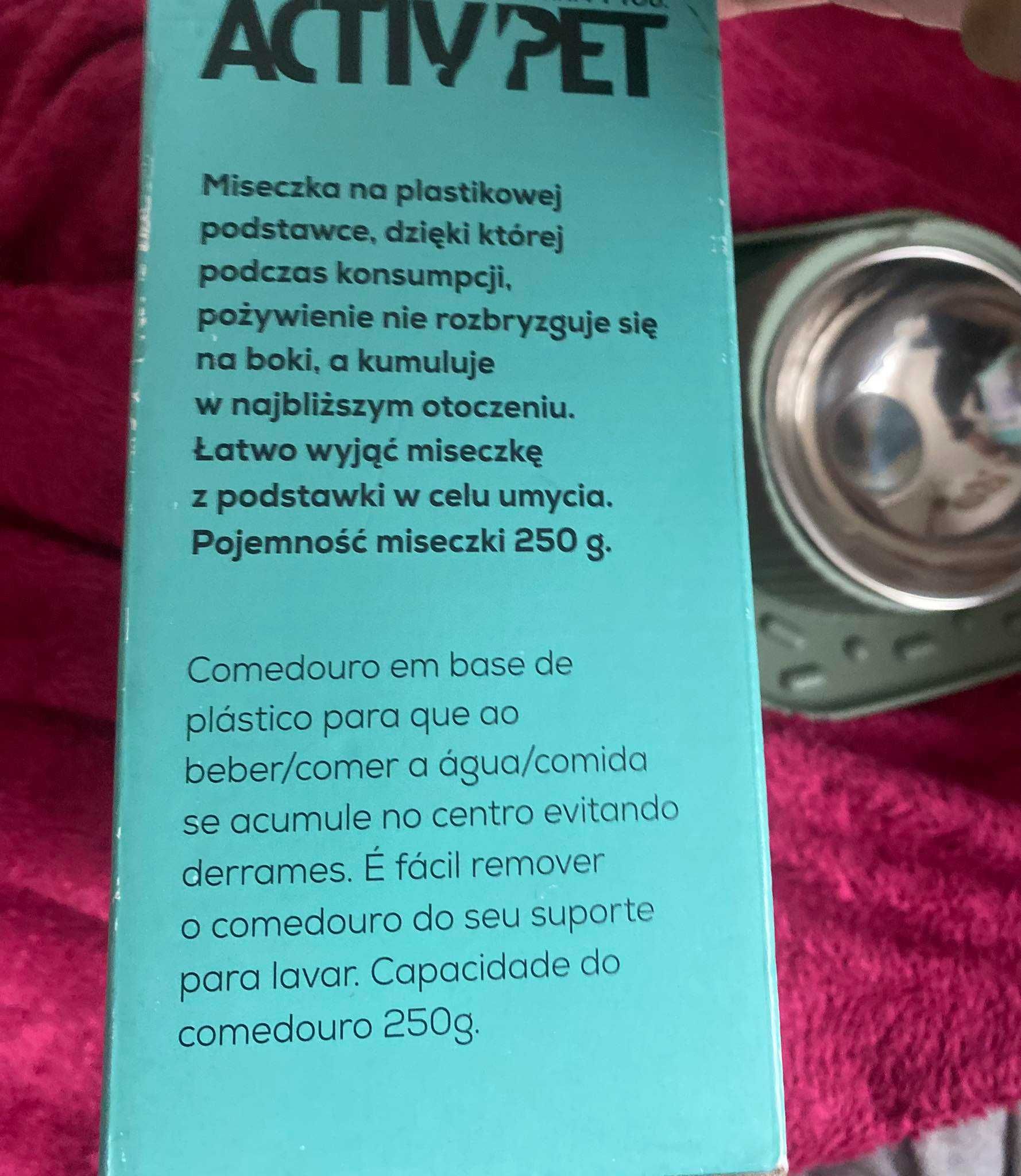 miska z podstawka