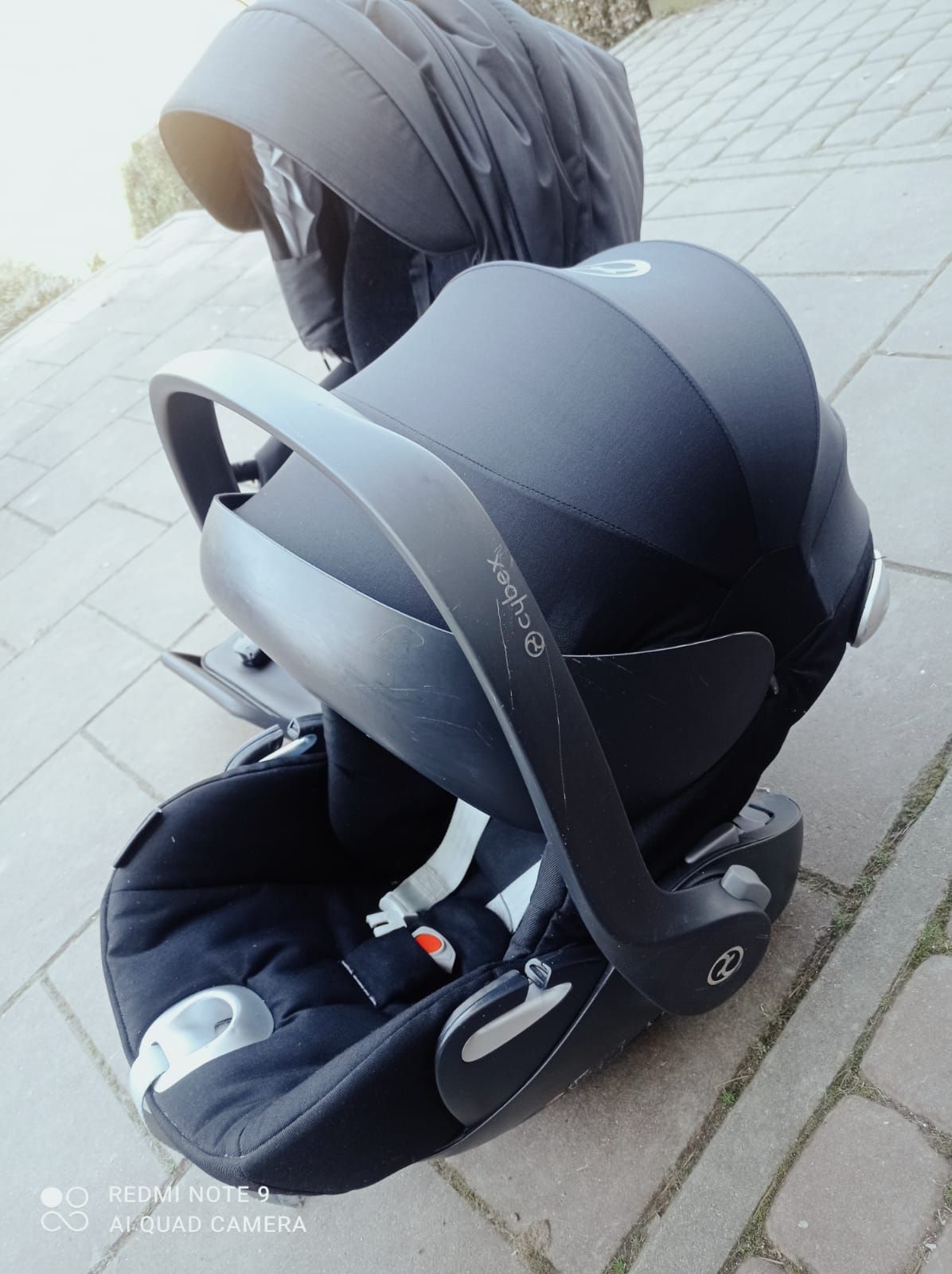 Fotelik/ łupina marki Cybex